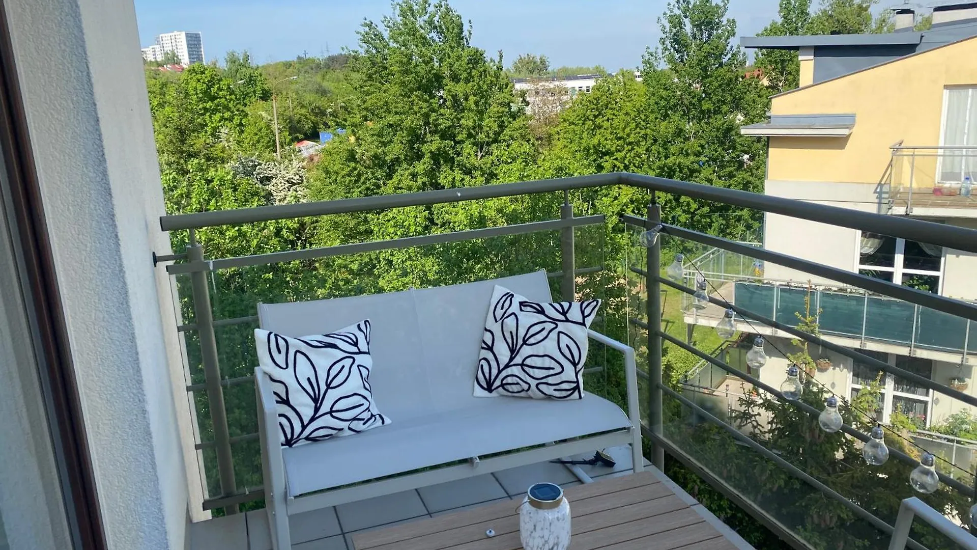 Mysliwski 53M Prywatny Parking Skorka Poland